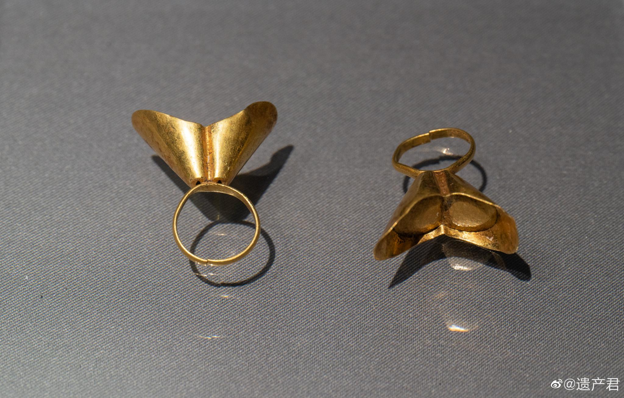 锦州市博物馆藏· 清代元宝形金耳环_高清图集_新浪网