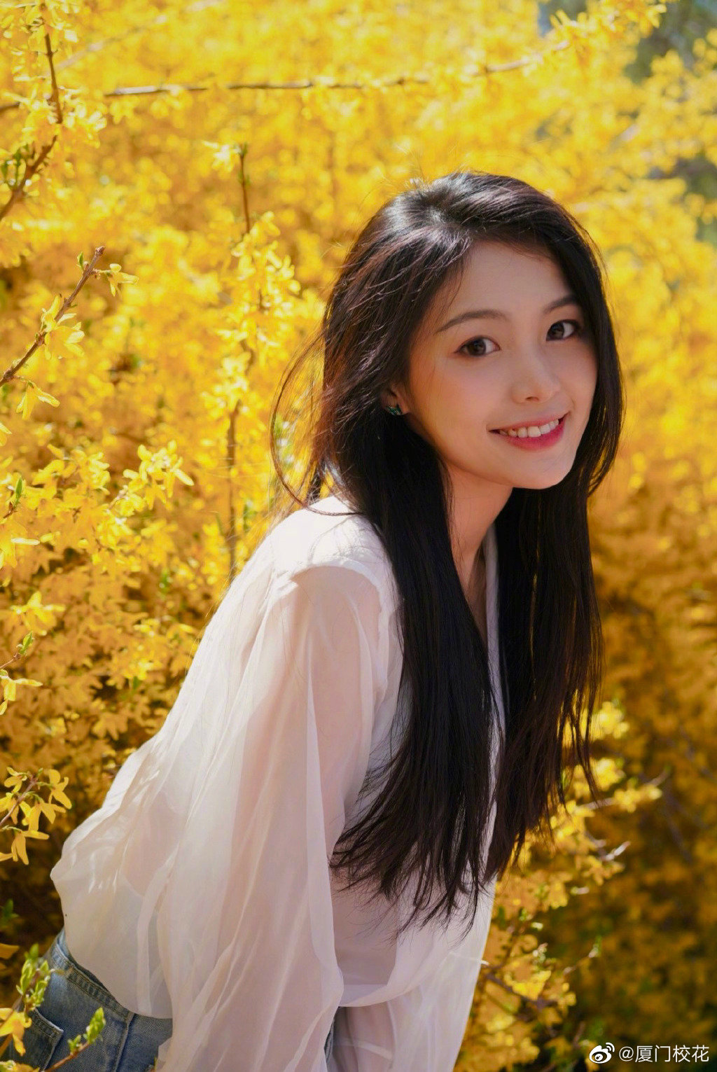 95年,毕业于北京大学光华管理学院,很有气质的女生,你喜欢吗?