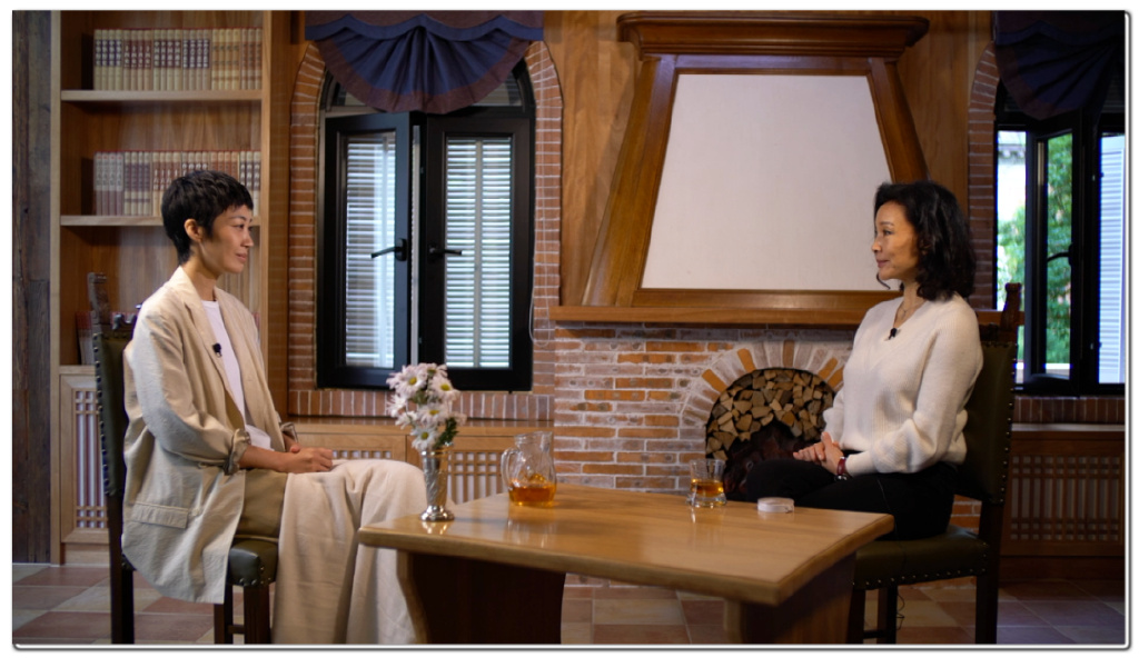 田川:美对你来说是一种负担吗?