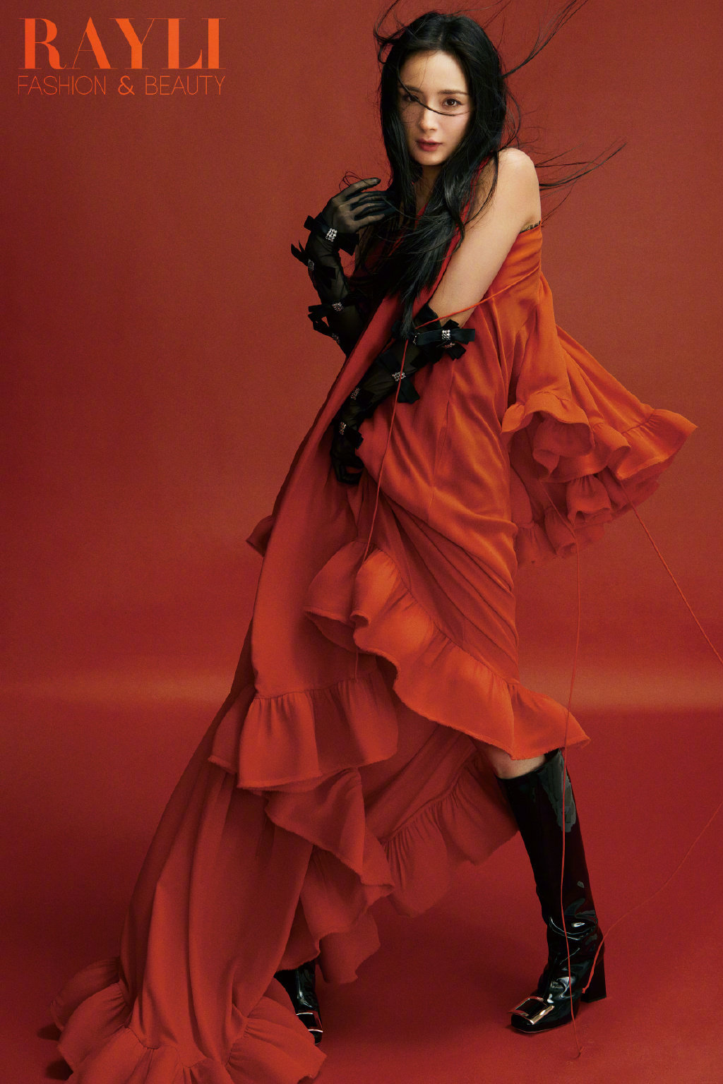 杨幂x《瑞丽服饰美容》你们觉得时尚表现力如何?