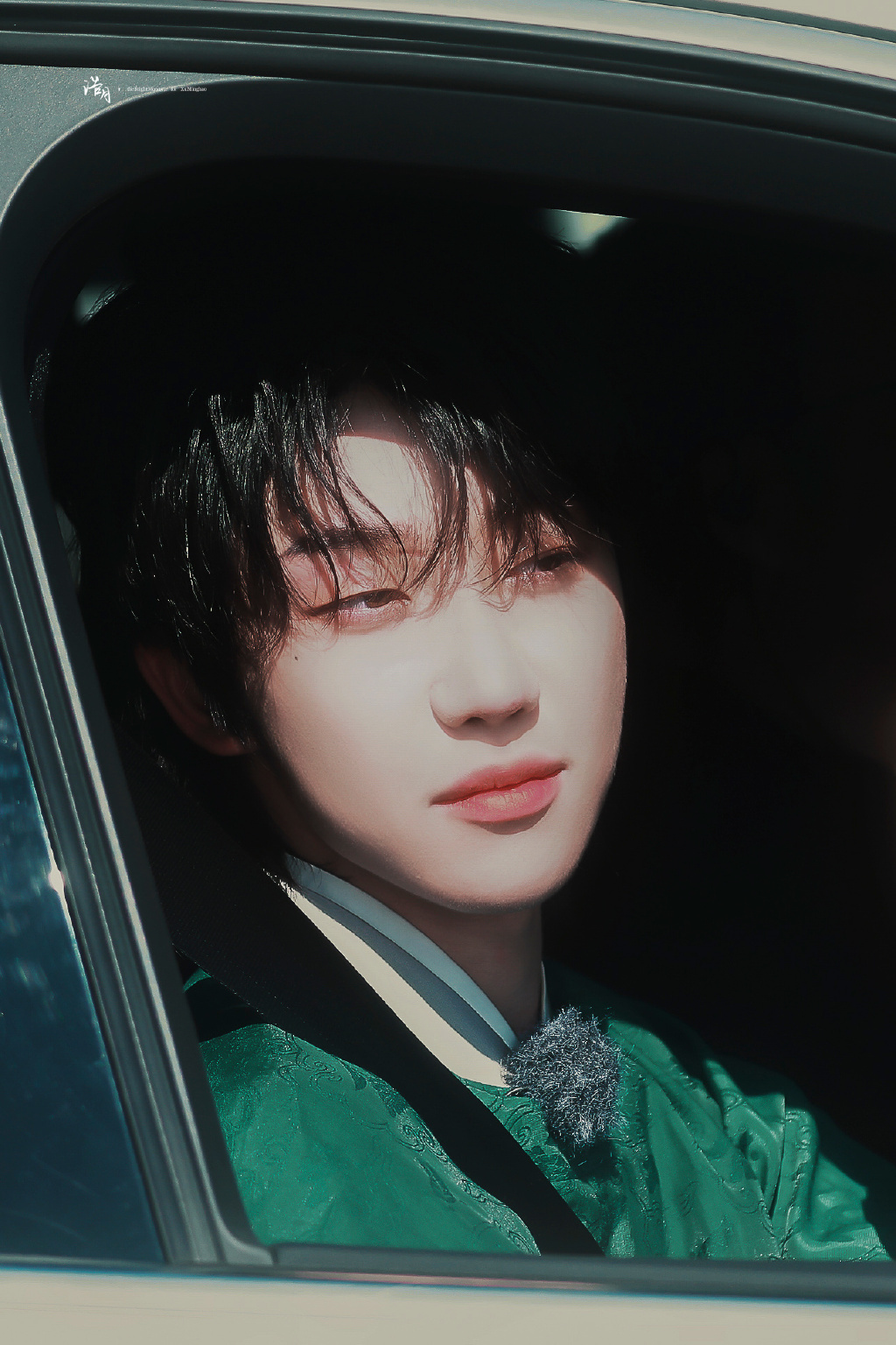 the8徐明浩《青春环游记》绿色古装长袍造型路透……_高清图集_新浪网