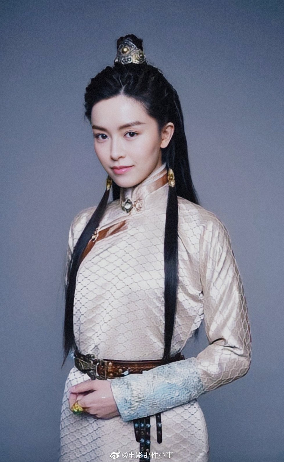 电影版《倚天屠龙记》的赵敏,文咏珊是不是刚刚演过王语嫣来着?