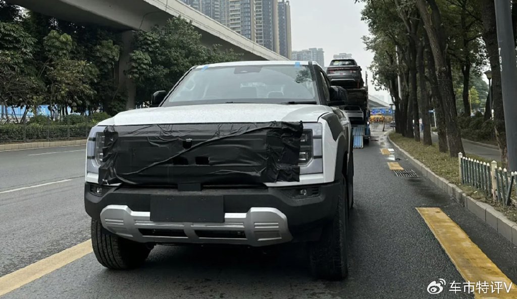 比亚迪皮卡路试谍照曝光造型拉风右舵设计或率先在澳洲上市