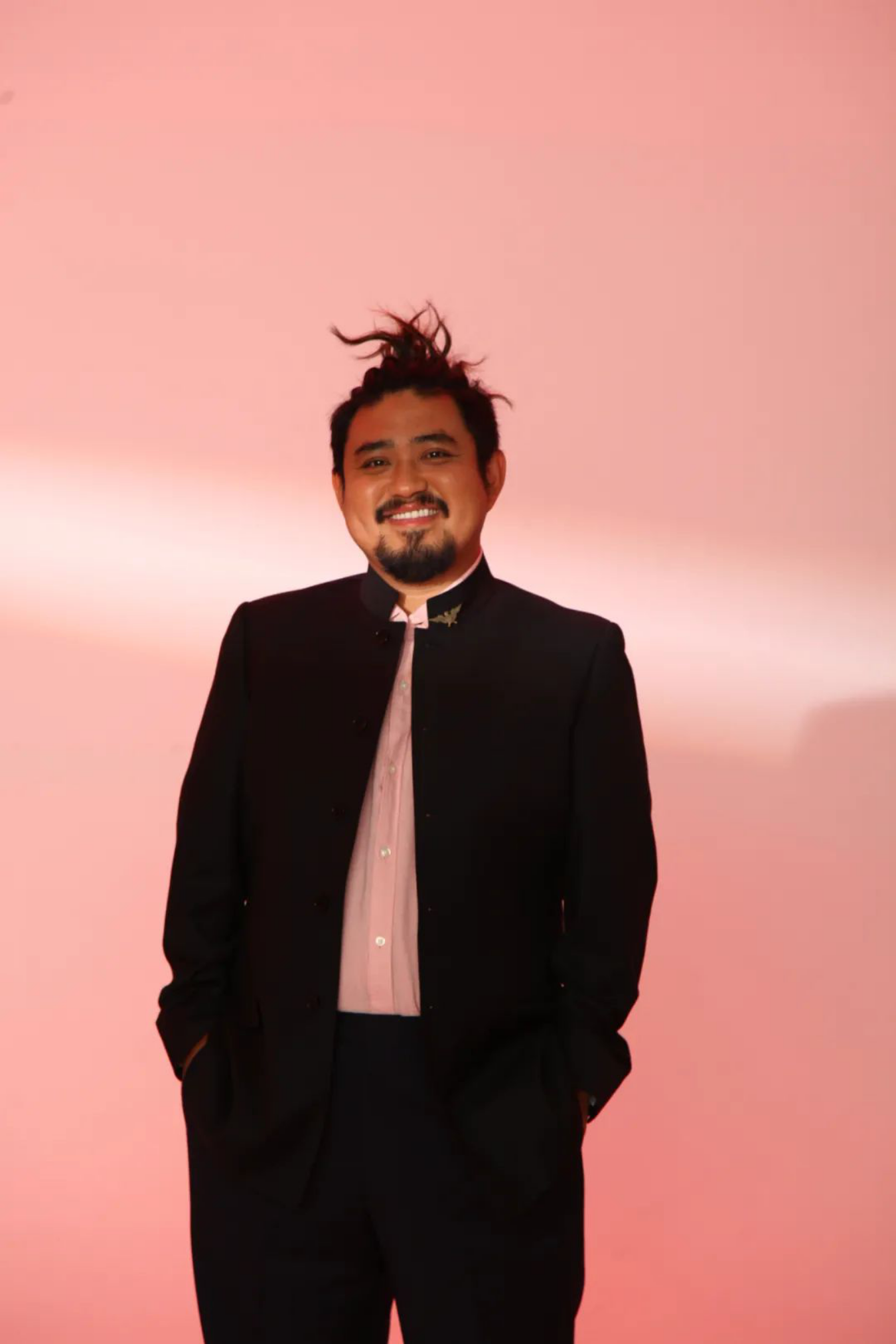 专访赘婿演员王成思耿护院算是本色出演