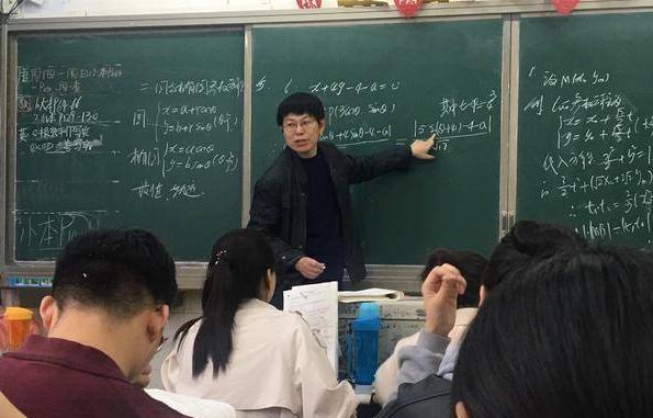 越“穷”的家庭,越是希望孩子从事这3种工作,有你想做的吗?休闲区蓝鸢梦想 - Www.slyday.coM 越“穷”的家庭,越是希望孩子从事这3种工作,有你想做的吗?休闲区蓝鸢梦想 - Www.slyday.coM