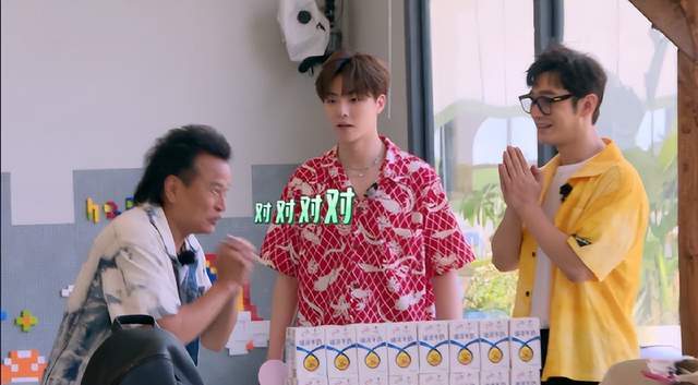 三百六十度曝光女神,又一位女演员走下神坛,却让观众拍手叫好休闲区蓝鸢梦想 - Www.slyday.coM 三百六十度曝光女神,又一位女演员走下神坛,却让观众拍手叫好休闲区蓝鸢梦想 - Www.slyday.coM