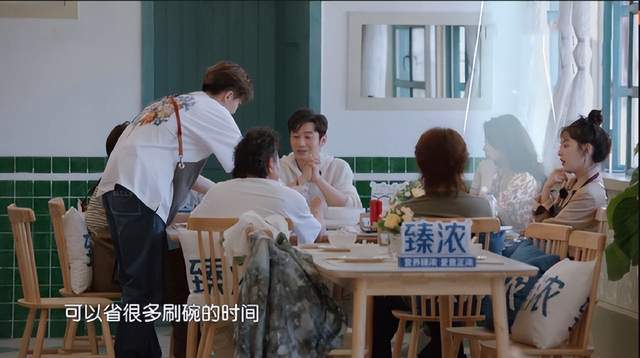 三百六十度曝光女神,又一位女演员走下神坛,却让观众拍手叫好休闲区蓝鸢梦想 - Www.slyday.coM 三百六十度曝光女神,又一位女演员走下神坛,却让观众拍手叫好休闲区蓝鸢梦想 - Www.slyday.coM