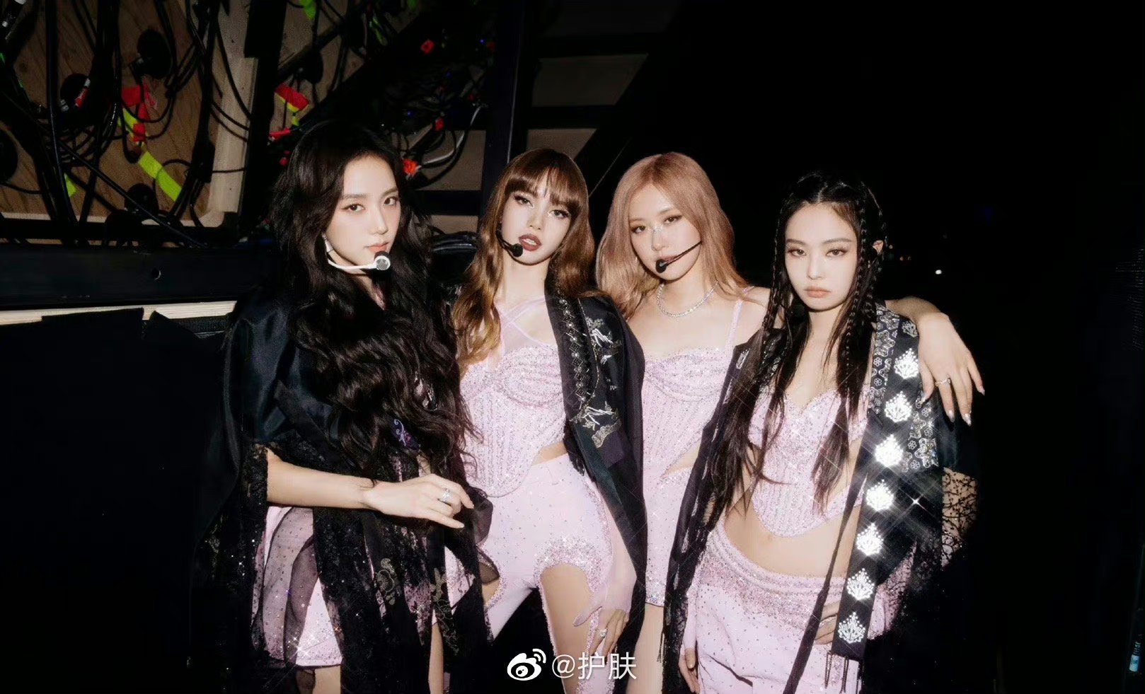 blackpink主题飞机blackpink火的体感加一美女们真的是火呀