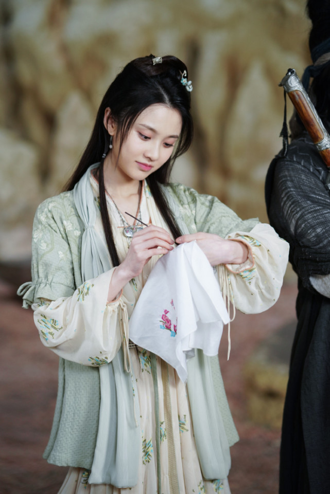 亲妈打脸,三年前就因闺蜜生子而被催婚|张慧雯|催婚|吴楚楚_新浪新闻