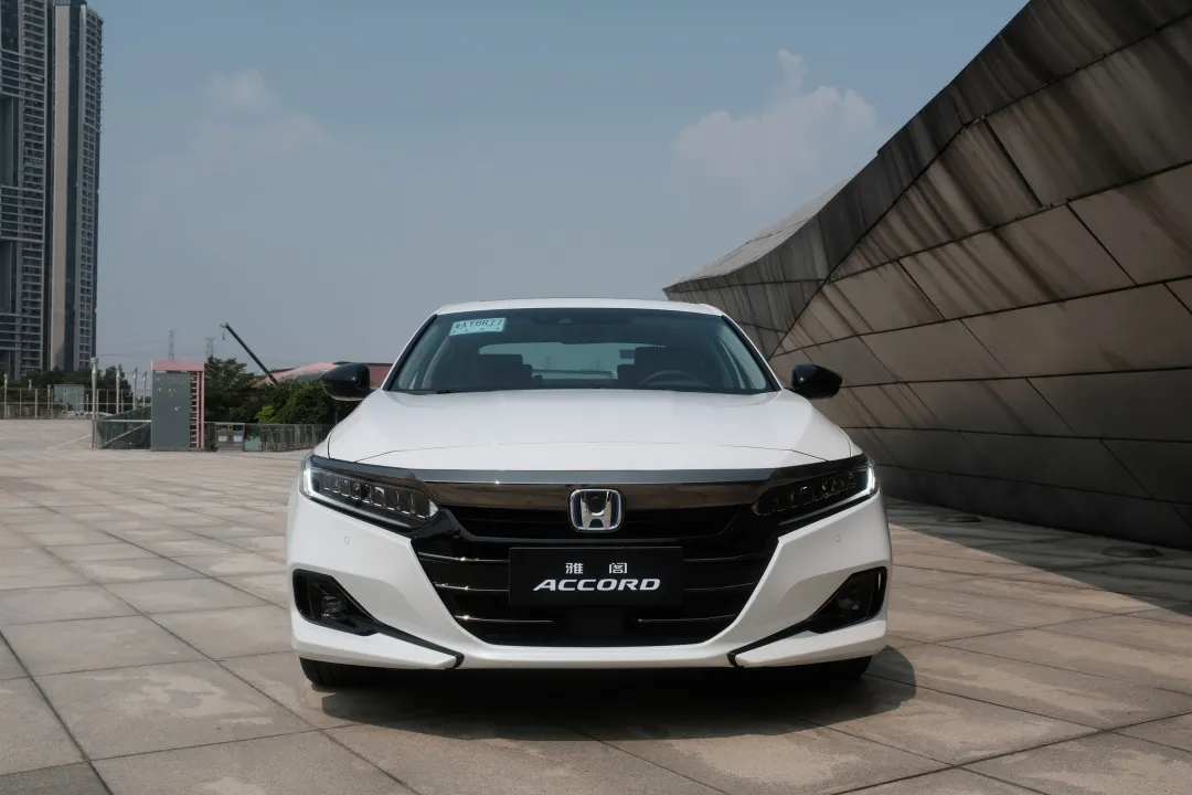 首试新雅阁b级车老大席位又稳了