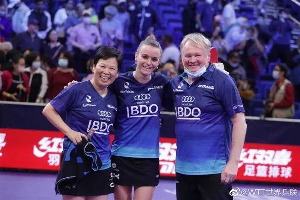 创造历史！58岁上海阿姨获世乒赛铜牌：只要我上场，每一板都会认真打休闲区蓝鸢梦想 - Www.slyday.coM
