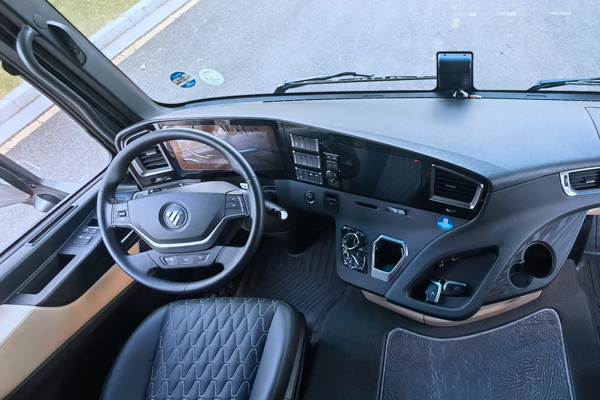 谁说豪华性能与智能不可兼备欧曼银河正式上市卡车之友网