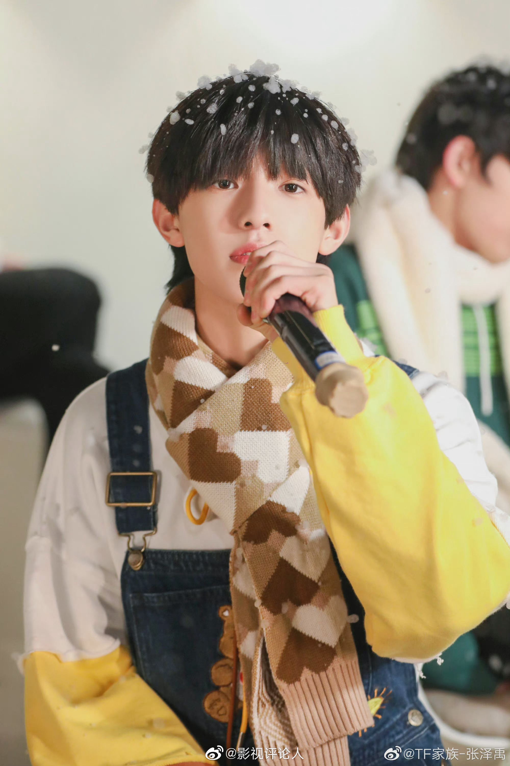 张泽禹是真的好强啊!就算话筒整体音量偏小!__财经头条