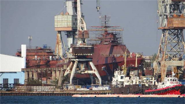 4000名工人日夜赶工，2艘潜艇即将交付，俄罗斯展现军工实力休闲区蓝鸢梦想 - Www.slyday.coM