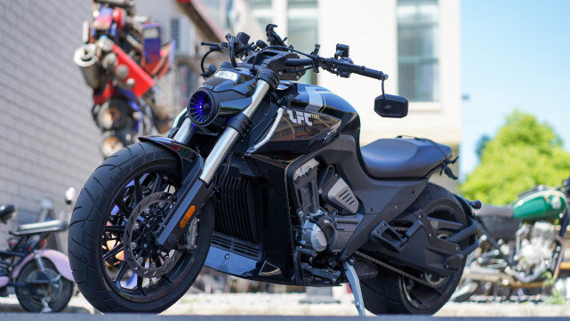 真的很撩人!奔达燎700试驾——最霸气的国产四缸运动巡航