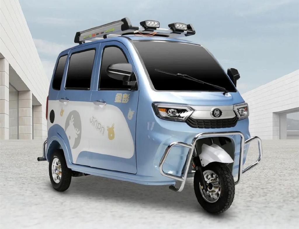金彭征悦载人电动三轮车亮相,五门三座设计,动力足,可载3人-新浪汽车