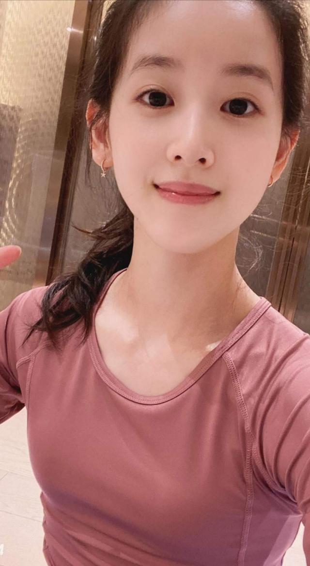 富太太章泽天转变大,健身打拳聊女儿,不再与刘强东秀恩爱