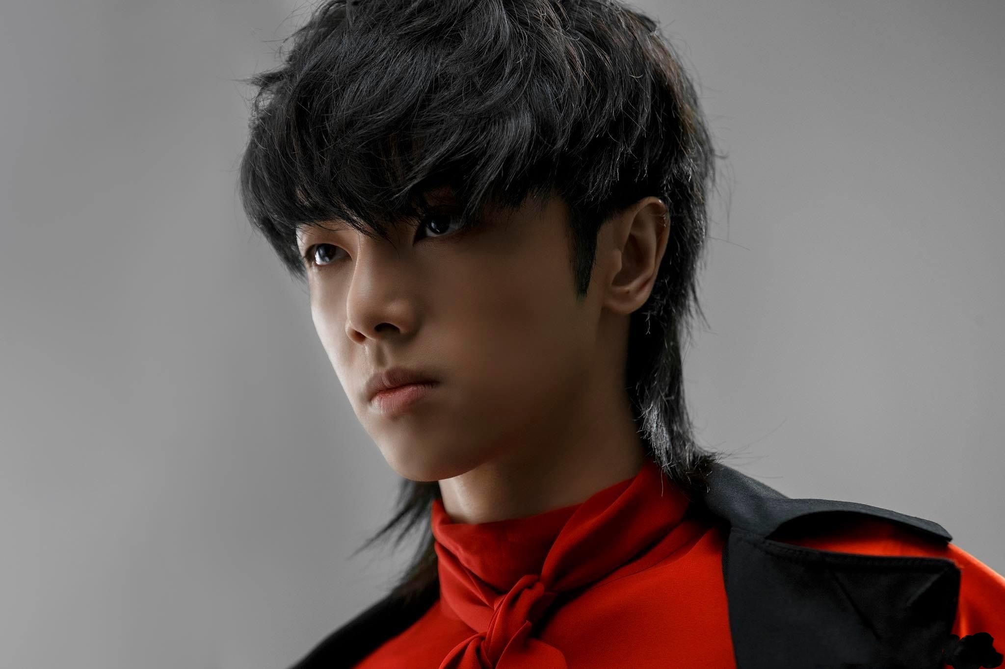 9 @华晨宇yu 全新创作专辑《新世界 new world》终极主打单曲《斗 