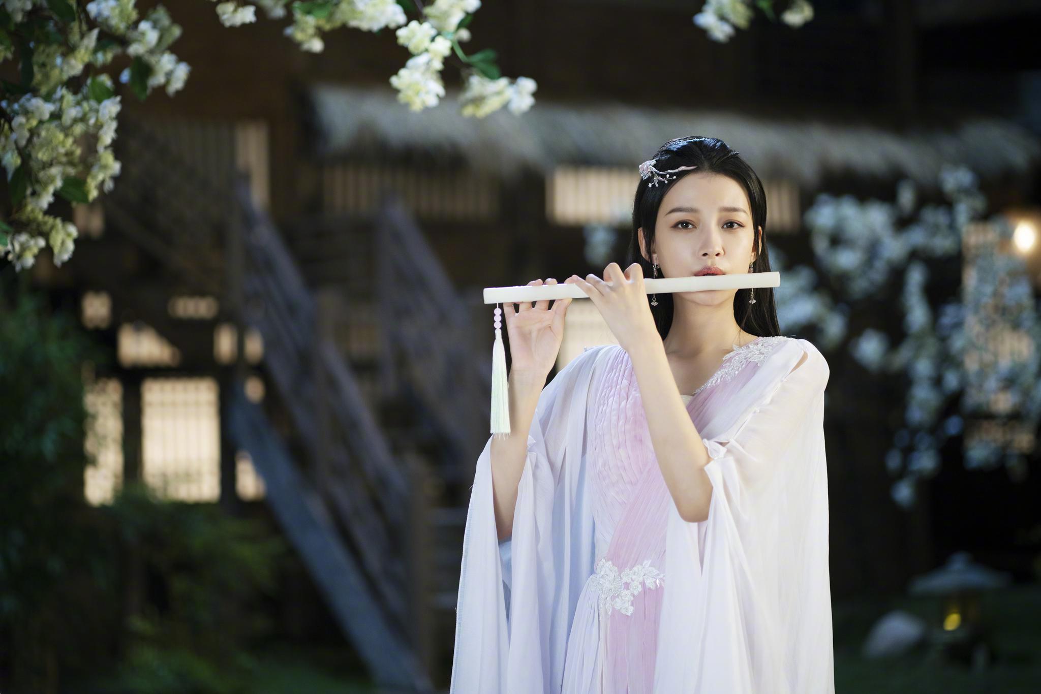 之前只觉得孙怡的现代装很美没想到古装也如此惊艳