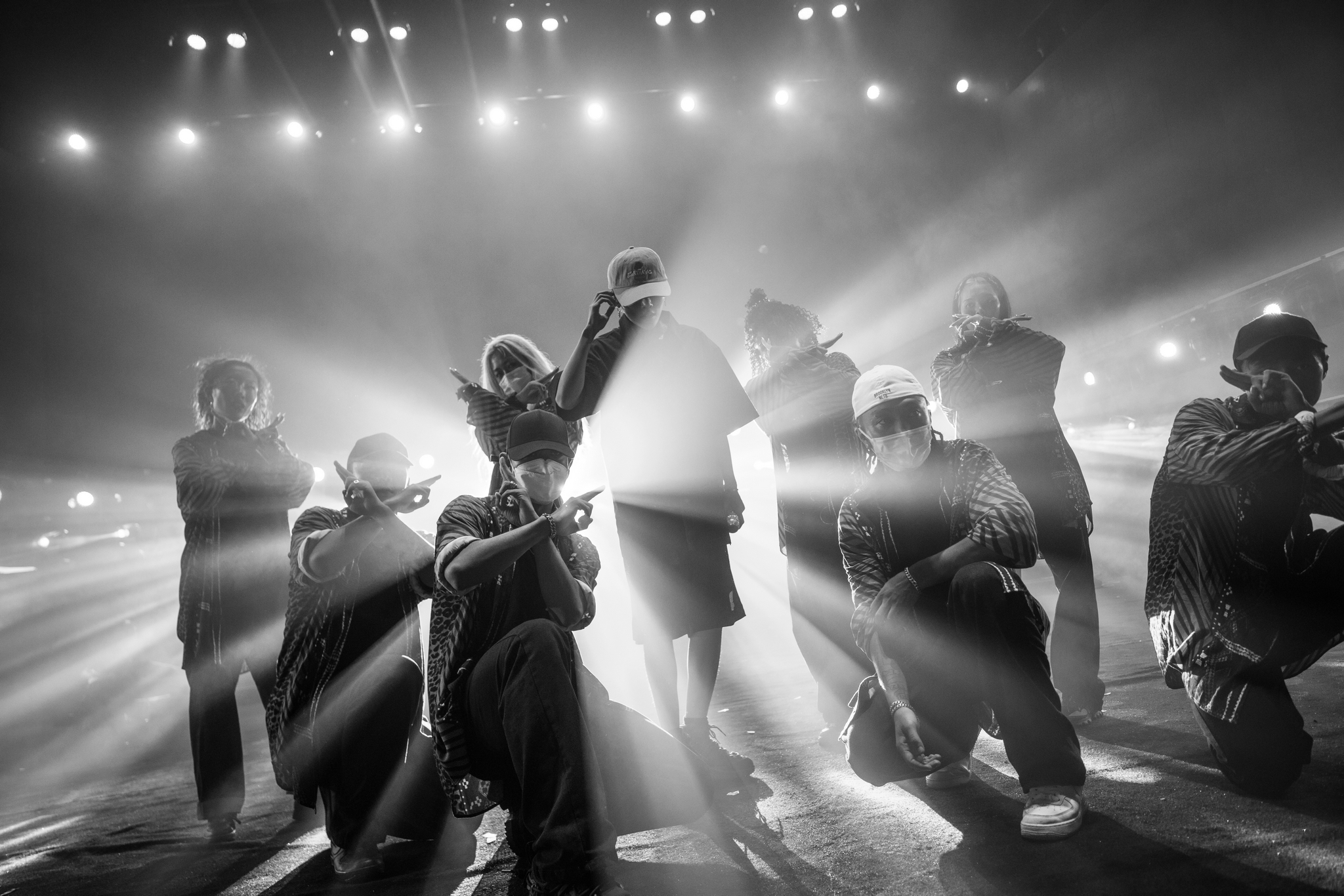 刘雨昕音乐节最新彩排黑白氛围感舞台照