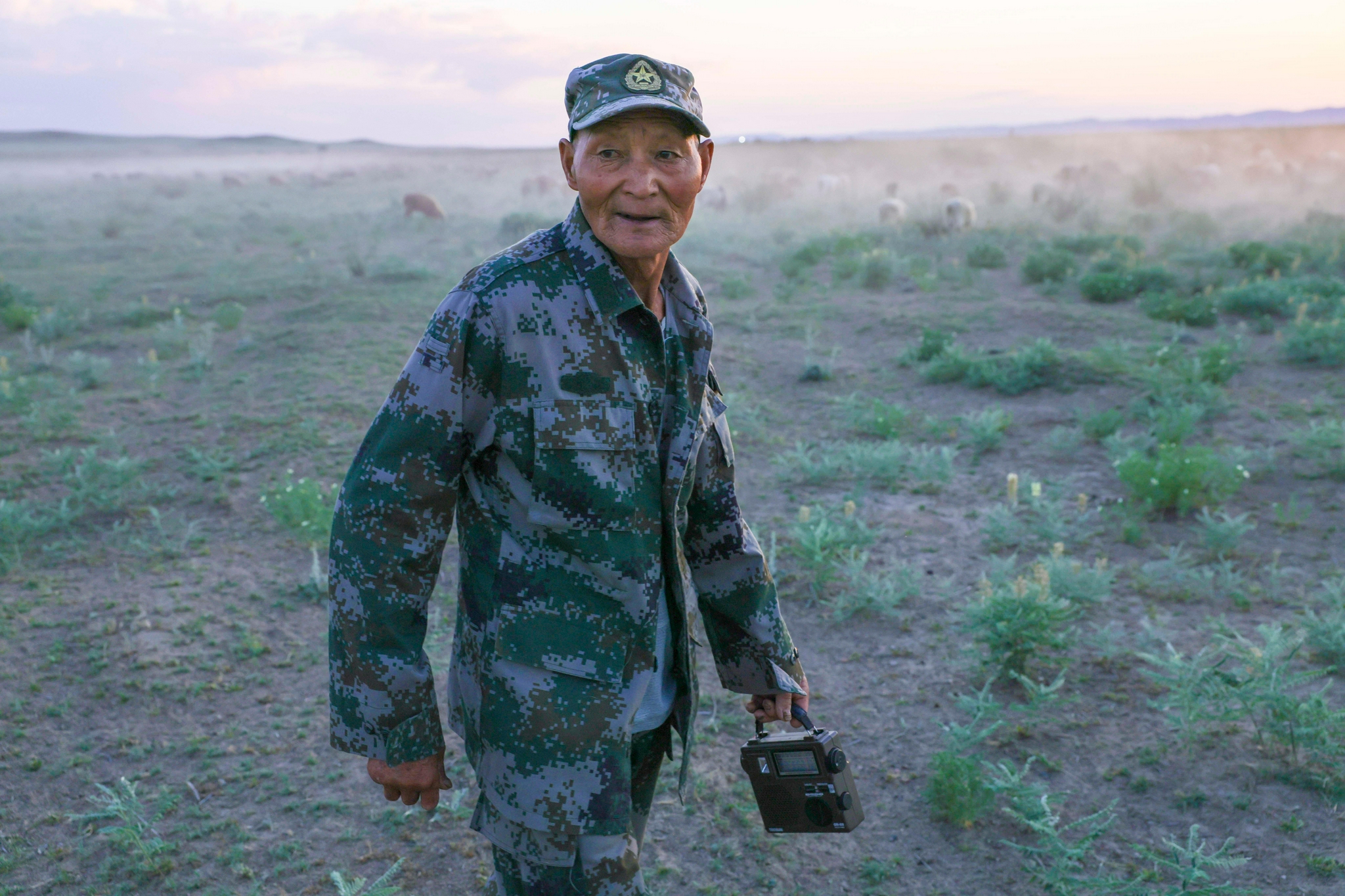 (奋斗百年路 启航新征程·"七一勋章"获得者·图文互动)"守边老人"魏