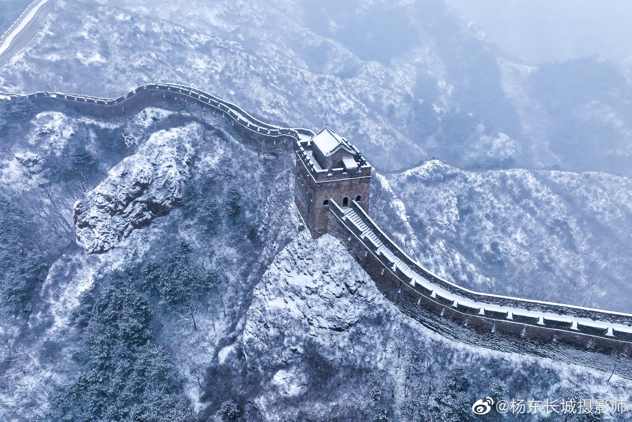 雪中金山岭长城9连拍长城冰糖葫芦5毛一个