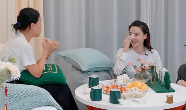 张柏芝自曝谈及儿子数次落泪原因,曾与那英私下聚餐畅聊