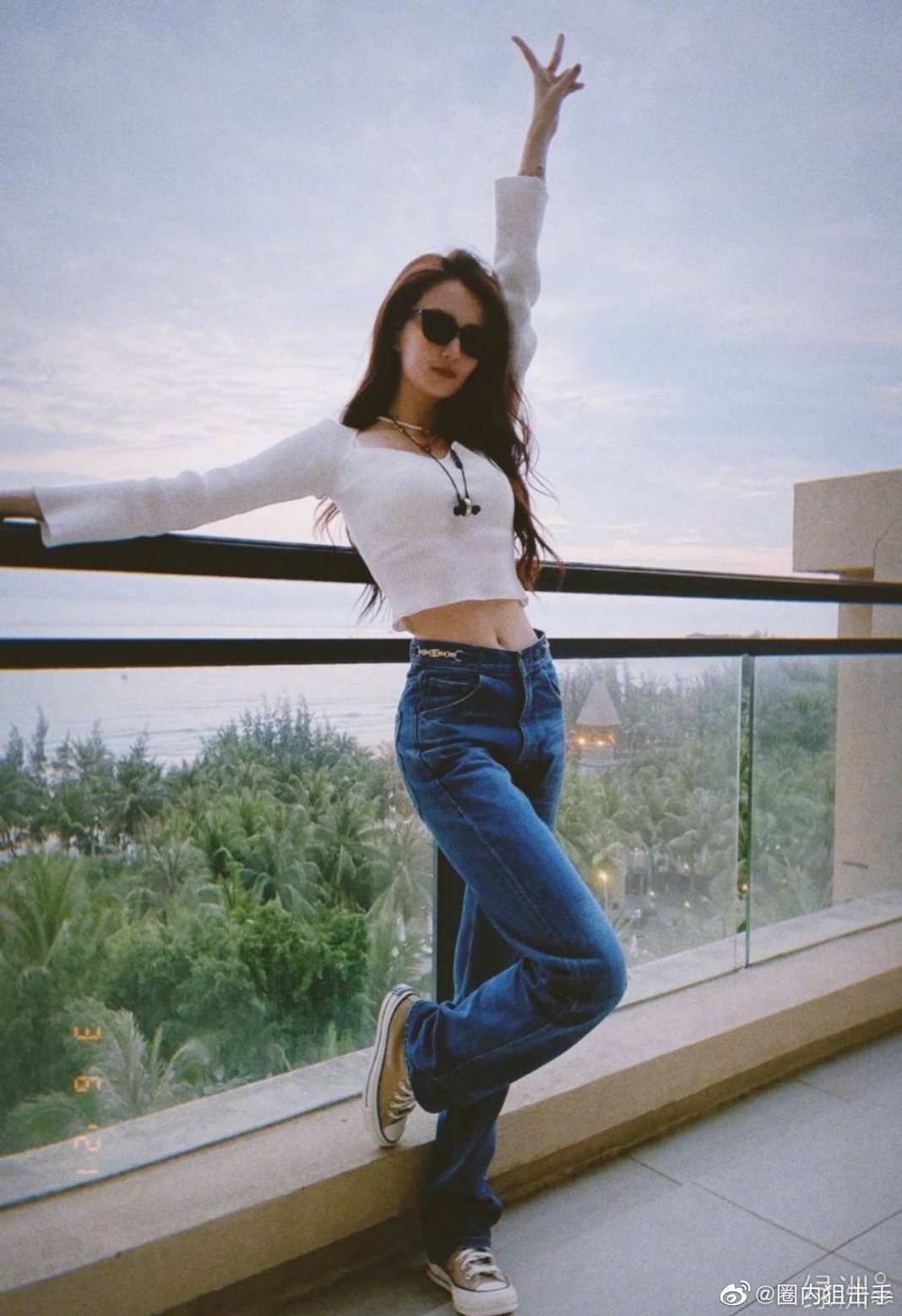 徐璐身材真的好棒啊徐璐漫画腿谁看了不羡慕啊真的是绝了