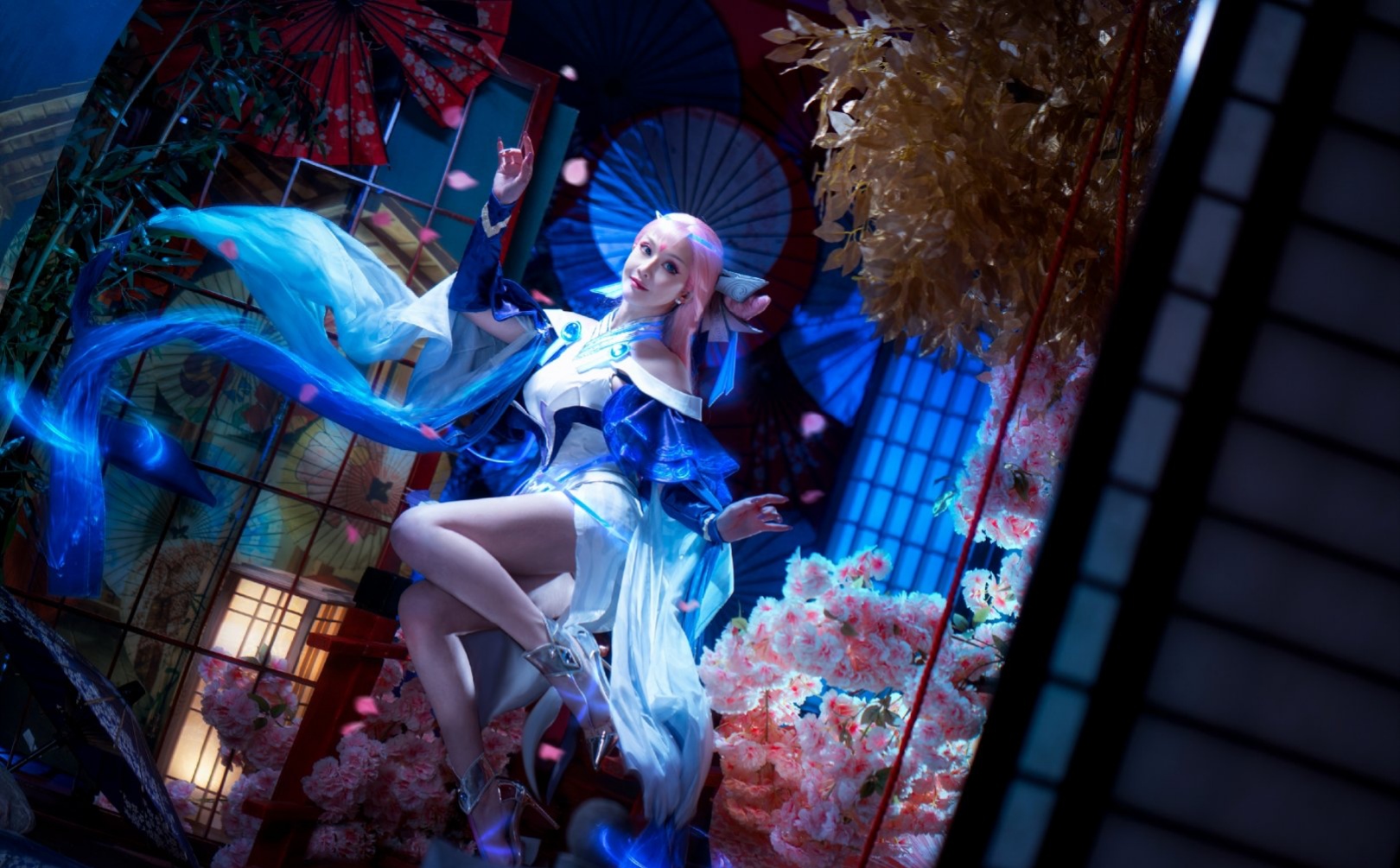 王者荣耀:日式妖猫她来了,绝美貂蝉cos,水友:这腿绝了