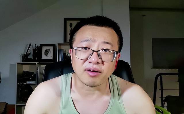 因粉丝称马嘉祺为老师，惹科普大V强烈不满，灵魂拷问学数学吗？休闲区蓝鸢梦想 - Www.slyday.coM
