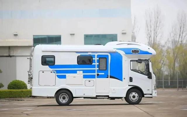 大空间高配置新飞h300尊享版房车是你的菜吗