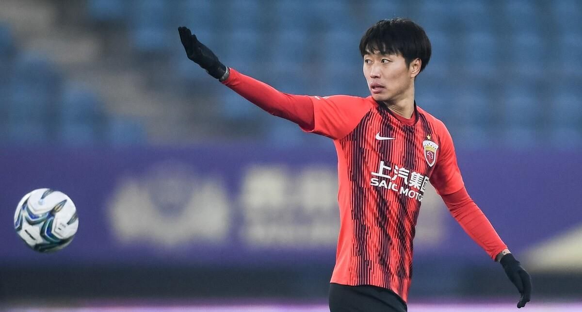 傅欢领衔三大必走王牌留队,昔日主力无缘|傅欢|上港|蔡慧康_新浪新闻