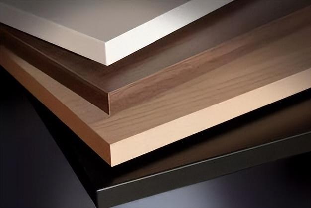 衣柜板材封边需要多少米 耐力板雨棚和木工价格应该怎么搭配