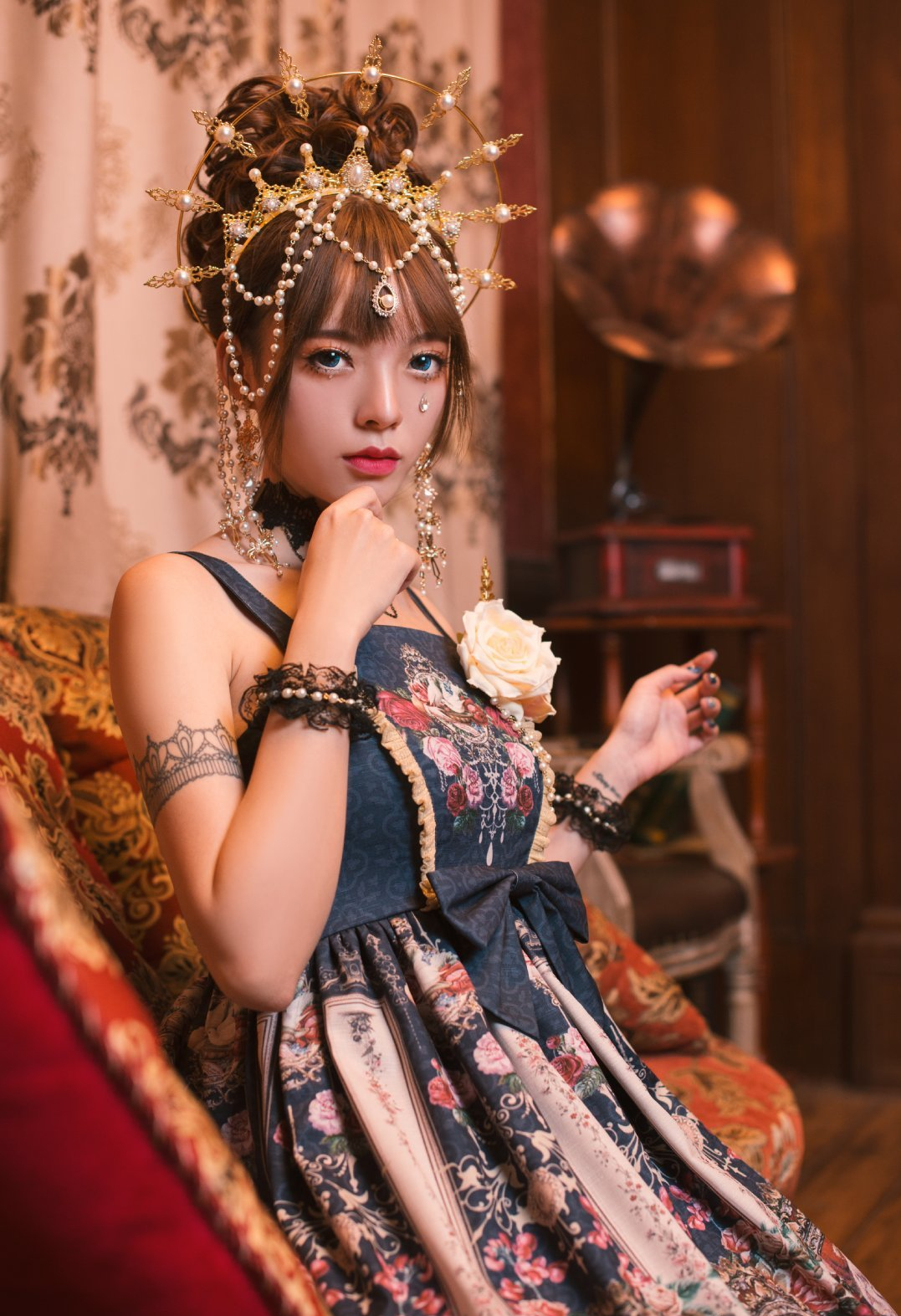 画框里的lolita女王,华贵典雅与可爱娇俏并存,美如画中维纳斯