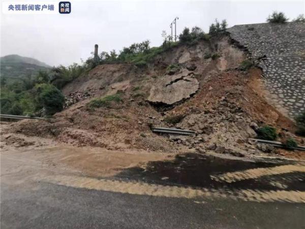 持续降雨致山西多段高速公路出现边坡塌方 当地实施交通管制休闲区蓝鸢梦想 - Www.slyday.coM