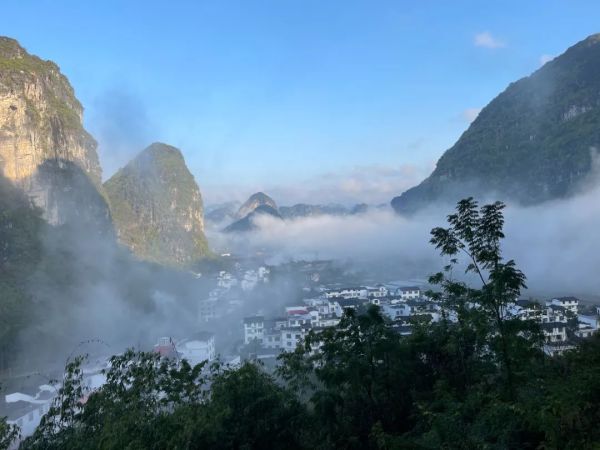 “中国百米女飞人”、网红攀岩夫妻档都玩嗨了，原来是这里的魅力！休闲区蓝鸢梦想 - Www.slyday.coM