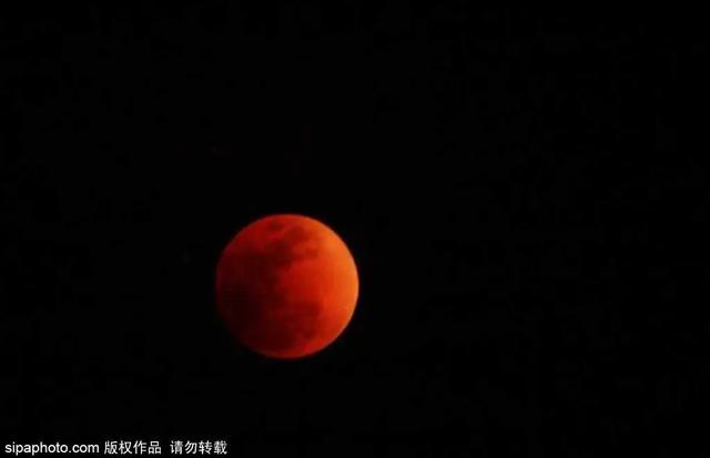快看！“红月”现身北京！本世纪最长的一场月偏食，千万别错过！休闲区蓝鸢梦想 - Www.slyday.coM