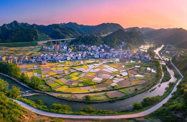 三穗县八大攻坚行动助力乡村更美环境更优生活更富