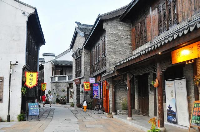 天之水网,天水文化旅游网络直播基地带您走进盐城大纵湖影视城!