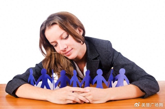 初次约会,女人主动结账是什么意思?过来人告诉你3个意思|