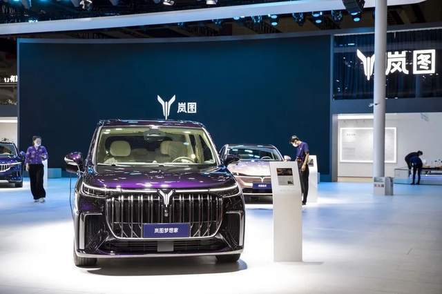 岚图汽车大动作能否挑战10万辆目标