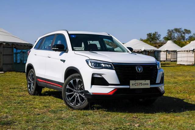 家用suv的性价比之选颜值焕新动力升级试驾体验新cs75蓝鲸版