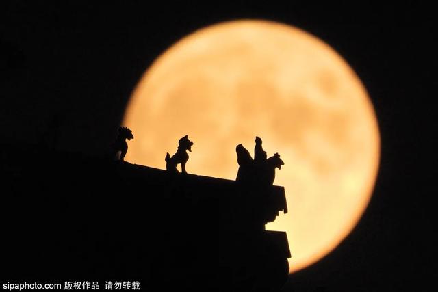 快看！“红月”现身北京！本世纪最长的一场月偏食，千万别错过！休闲区蓝鸢梦想 - Www.slyday.coM