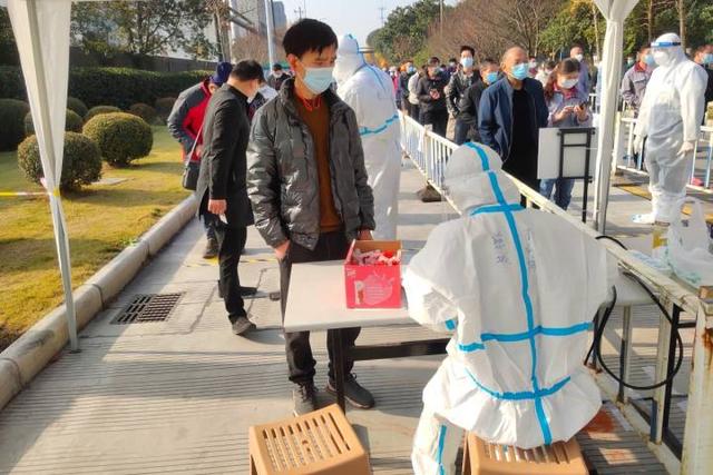 健康小站最前线丨平时“爱睡觉”的她,凌晨被叫醒后,瞬间清醒奔出家门休闲区蓝鸢梦想 - Www.slyday.coM 健康小站最前线丨平时“爱睡觉”的她,凌晨被叫醒后,瞬间清醒奔出家门休闲区蓝鸢梦想 - Www.slyday.coM