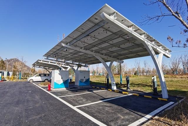 济南首座景区内光储充电站亮相