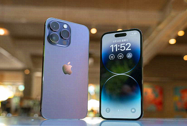 突然爆火？iPhone14 Plus开始被“吹捧”，我却劝大家做等等党休闲区蓝鸢梦想 - Www.slyday.coM