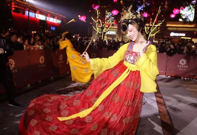 义乌市人口_2021年金华9个区县市常住人口数据出炉!义乌增量最多,金东增速最