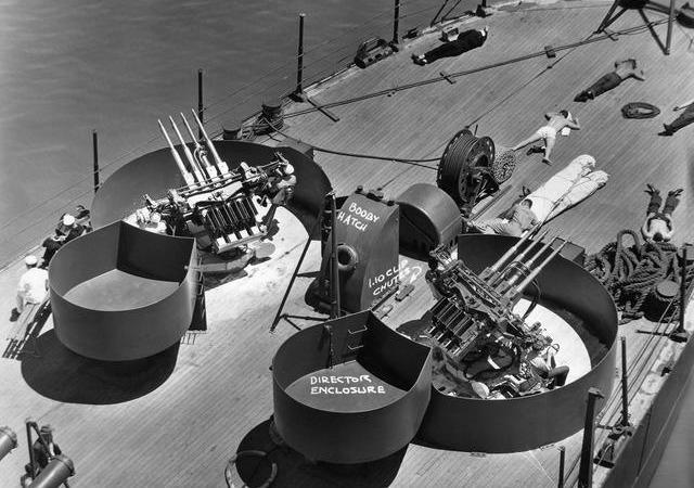 二战美海军有多重视防空40毫米高炮遍布全身组成强大防空网