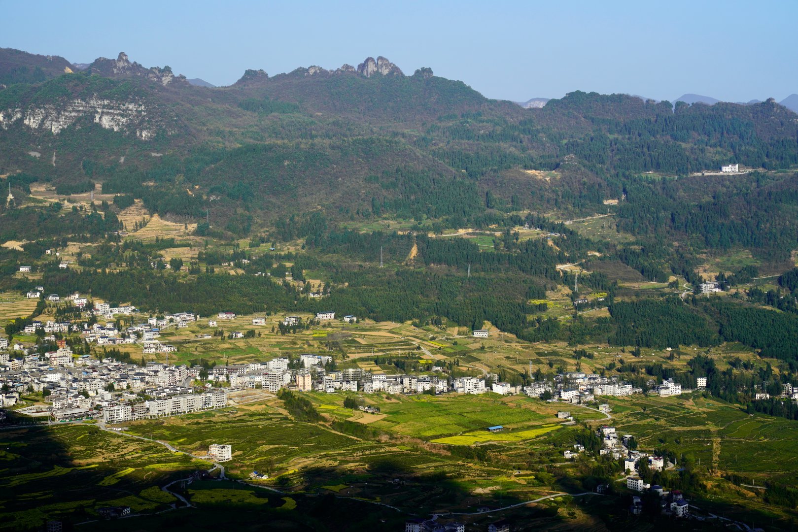 湖北恩施大峡谷😊,鄂西地区真美__财经头条