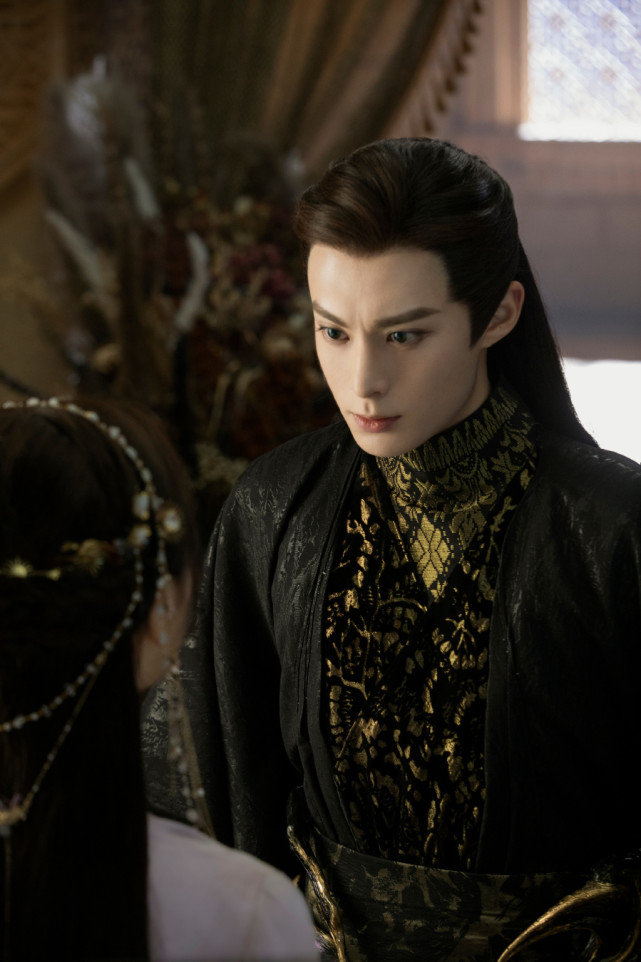 《苍兰诀》再“撒糖”，大婚大虐后温柔一吻，情感发生转变休闲区蓝鸢梦想 - Www.slyday.coM